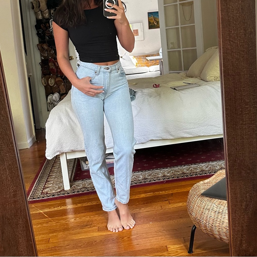 VINTAGE LEVI JEANS (550s) - Picture 3 of 4